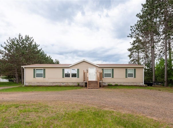 7249 W Luther Road, Spooner, WI 54801