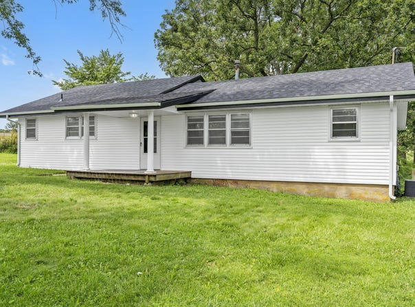 595 Johns Ford Road, Sparta, MO 65753
