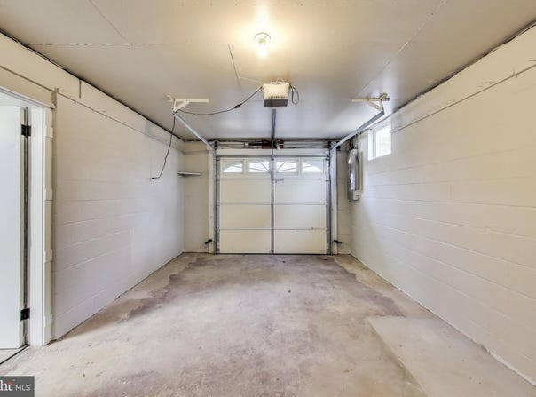 24313 MERVELL DEAN ROAD, HOLLYWOOD, MD 20636
