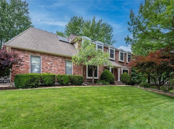 13008 Fontana Street, Leawood, KS 66209