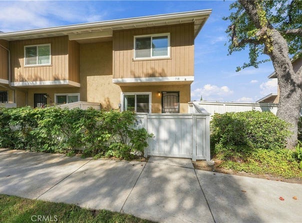 718 Buena Tierra Way, Oceanside, CA 92057
