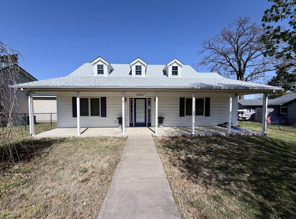 25831 S 621 Road, Grove, OK 74344