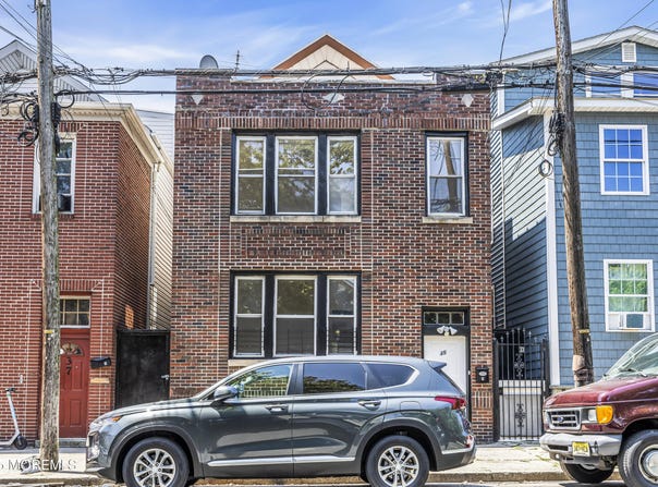 35 Webster Street, Newark, NJ 07104