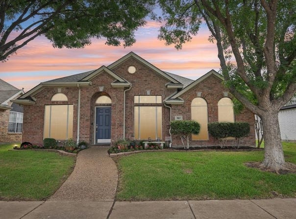 5613 Phoenix Drive, The Colony, TX 75056