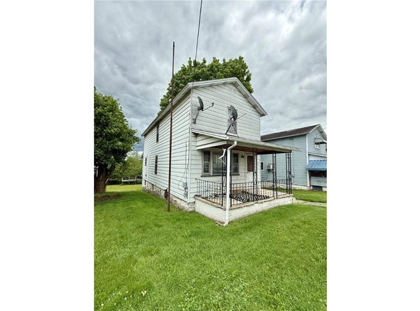 411 East Ave, Luzerne Twp, PA 15413