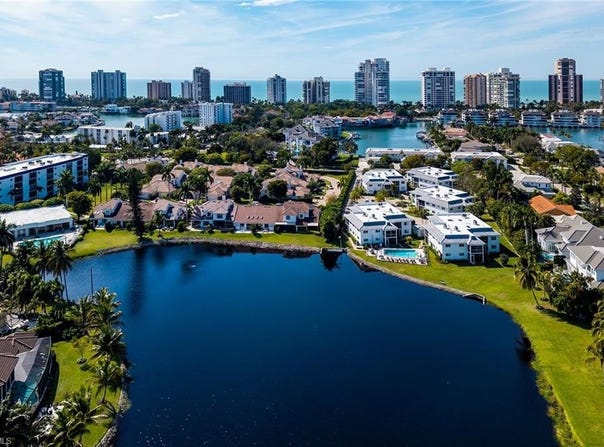 4150 Crayton Rd, NAPLES, FL 34103