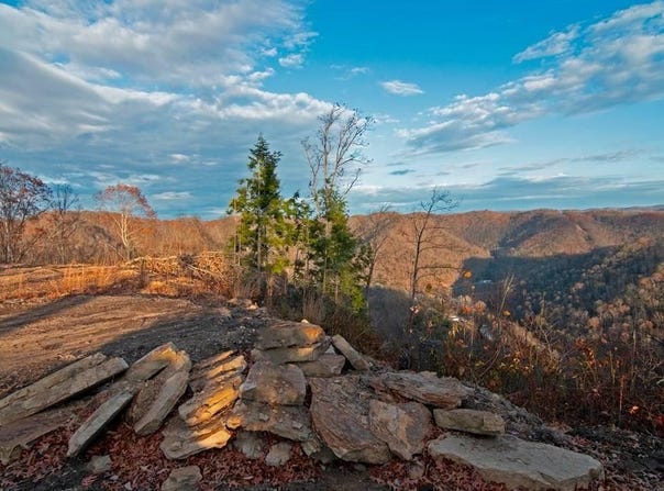 Mullens, WV 25882