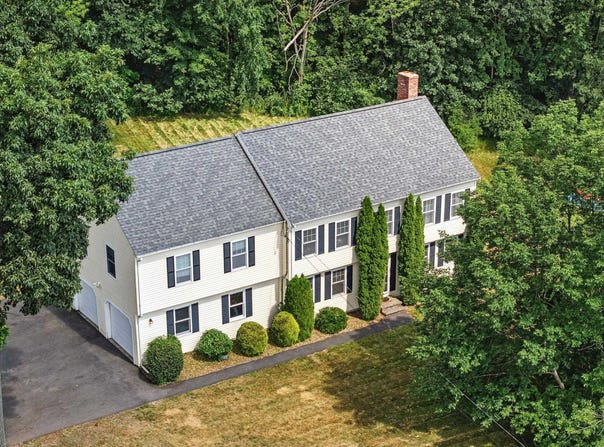 12 Stanwood Road, Salem, NH 03079