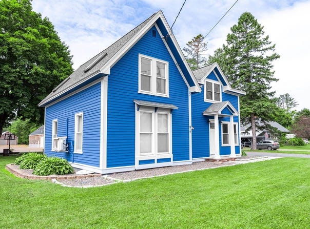 94 Park Street, Milo, ME 04463