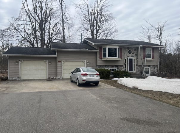 1837 Altorf Strasse, Gaylord, MI 49735