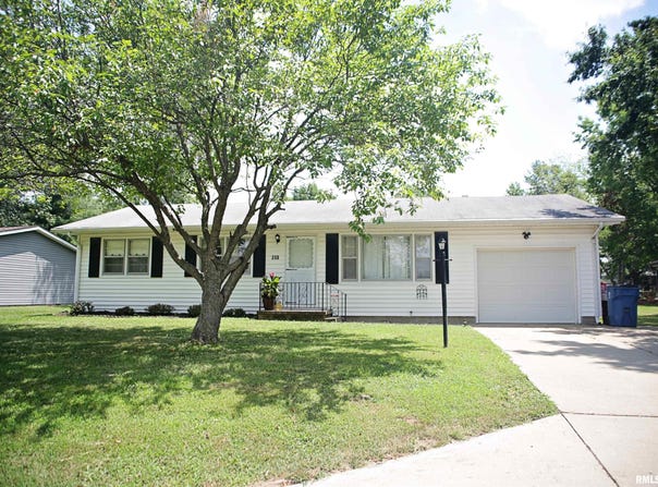 203 SKYLINE Drive, Marion, IL 62959