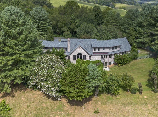 150 Forest Hill View, Lexington, VA 24450