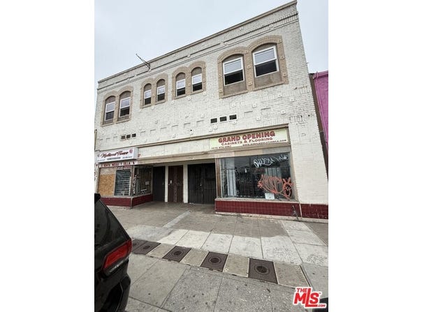 710 W Anaheim St, Wilmington, CA 90744