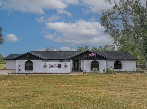 8632 HWY 59N, Tenaha, TX 75974