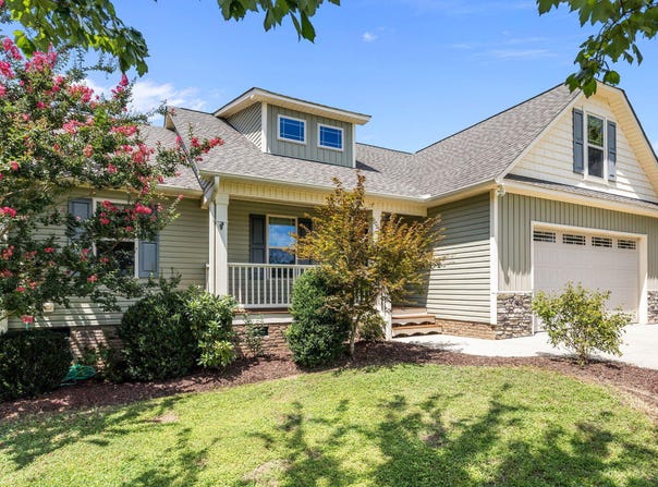 66 London Lane, Angier, NC 27501