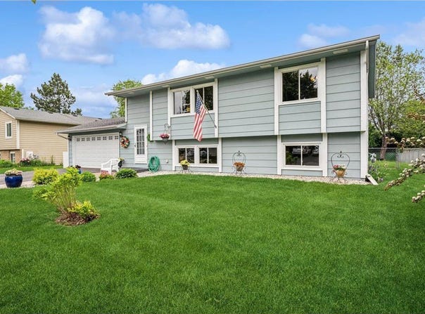 7724 Kentucky Avenue N, Brooklyn Park, MN 55445