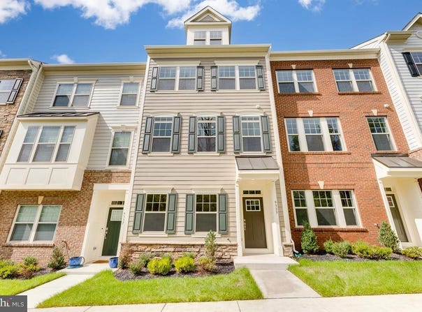 9333 BARNES LOOP, MANASSAS, VA 20110