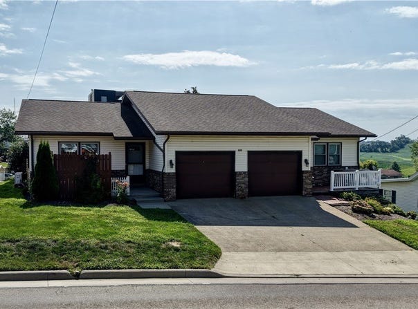 5520 S Market Street unit: A, Millersburg, OH 44654