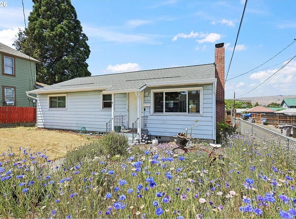 1111 MOUNT HOOD St, TheDalles, OR 97058