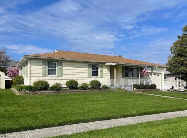 208 20TH, Brigantine, NJ 08203