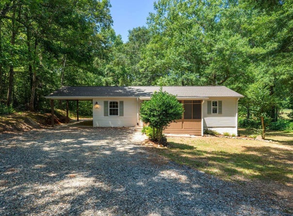 191 Rector Street, Campobello, SC 29322