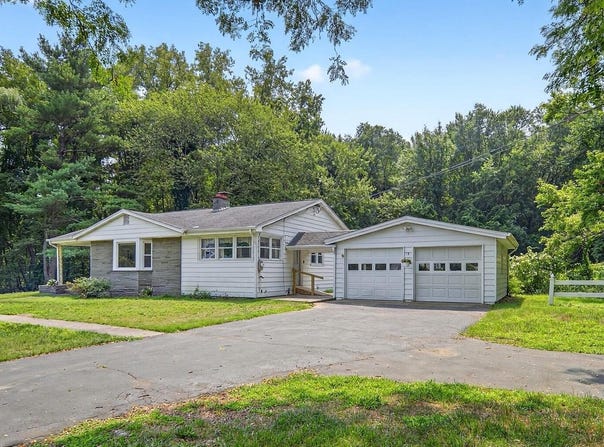 6220 Johnston Road, Guilderland, NY 12203