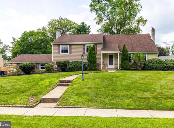 1625 AIDENN LAIR RD, DRESHER, PA 19025