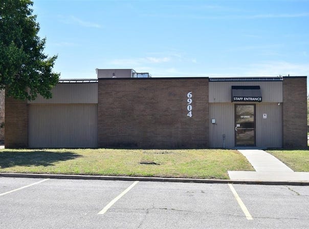 6904 E Reno Avenue, Midwest City, OK 73110