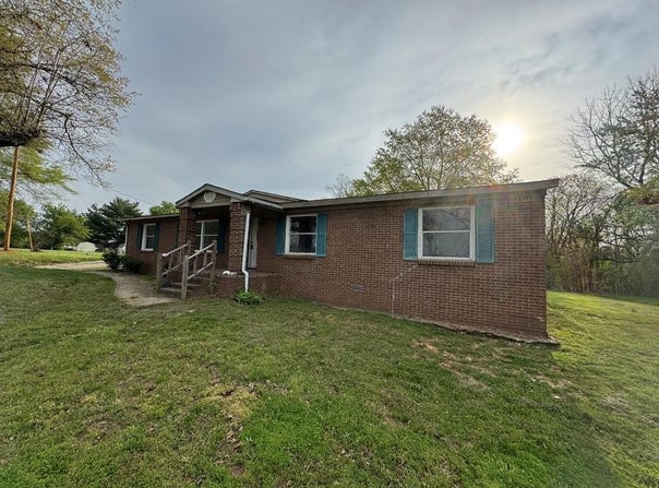 1784 HOWARD DICKERSON RD, PEMBROKE, KY 42266