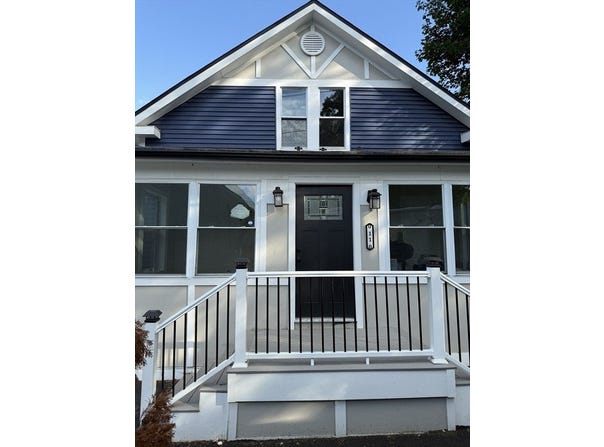 11 Wescott St, Worcester, MA 01603