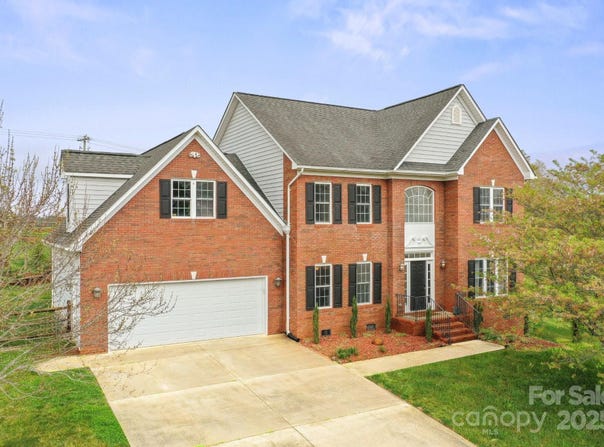 1919 46th Avenue Drive NE, Hickory, NC 28601