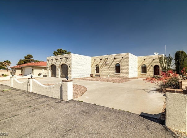 1320 Daytona Street, Pahrump, NV 89048