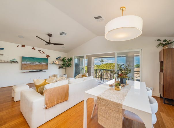 151 Kualapa Pl, Lahaina, HI 96761