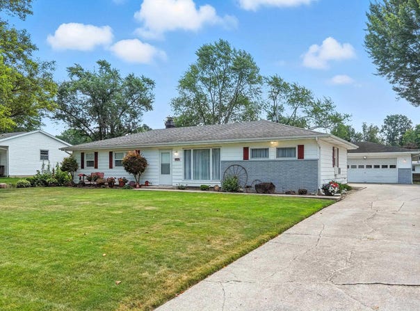 8026 Marston Drive, Fort Wayne, IN 46835-1119