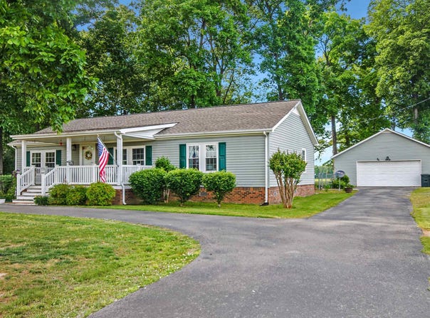 5472 STE RTE 94E, Murray, KY 42071-9999
