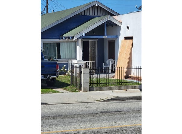 2051 Orange Avenue, Long Beach, CA 90806