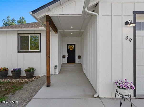 39 James Way, Oldtown, ID 83822