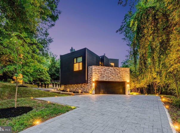 7815 OLD FALLS Road, MCLEAN, VA 22102