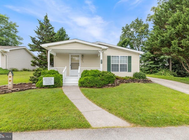 344 CRYSTAL CREEK CROSSING, ABBOTTSTOWN, PA 17301