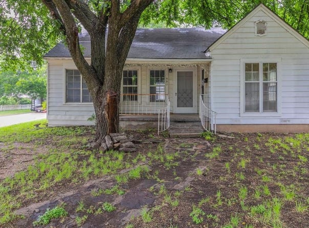 901 E Walnut Street, Hillsboro, TX 76645