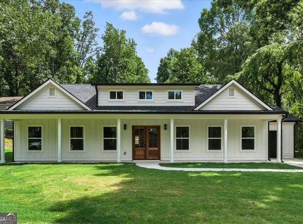 5431 S Lake, Douglasville, GA 30135