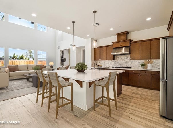 465 Russell WAY, MARINA, CA 93933