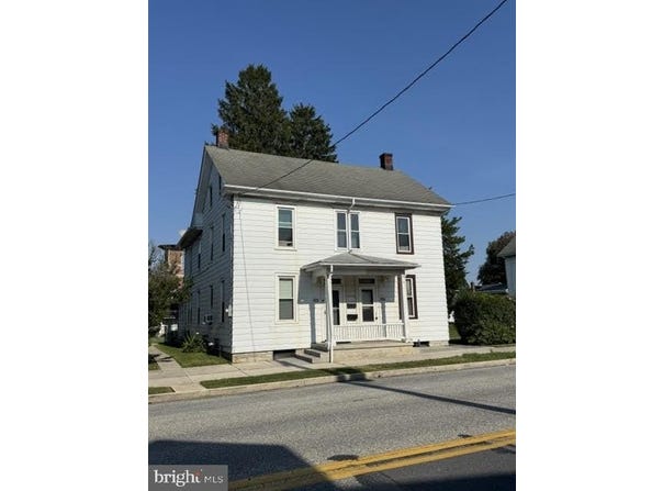 320 N RAILROAD Street, PALMYRA, PA 17078
