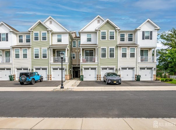 224 Park Lane, Dunellen, NJ 08812