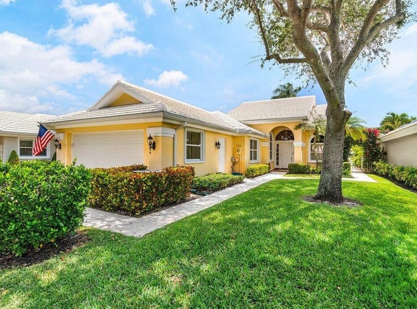 2306 Bear Pt., West Palm Beach, FL 33409