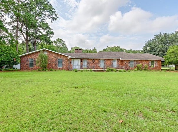 372 Graceland Drive, Geneva, AL 36340