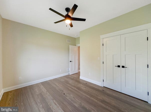 38 KENWOOD AVE, CARLISLE, PA 17013