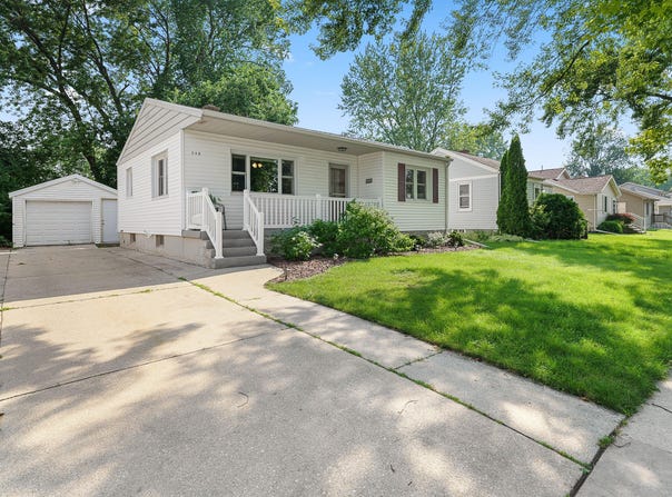 548 E 9th St, Fond Du Lac, WI 54935