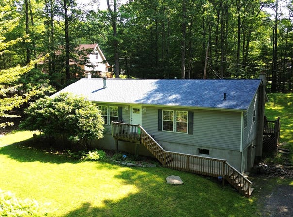 115 Deer Path, Tafton, PA 18464