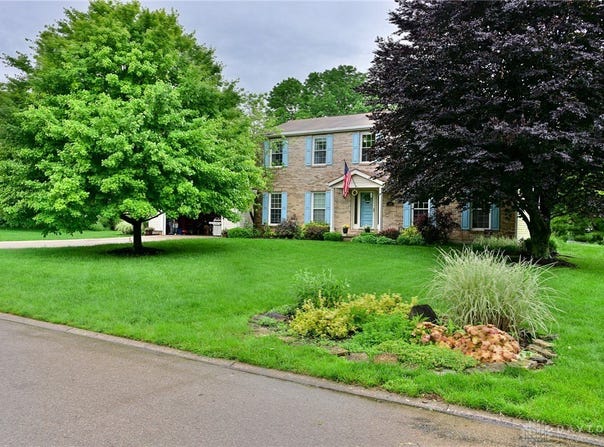 2424 Rockingham Drive, Troy, OH 45373